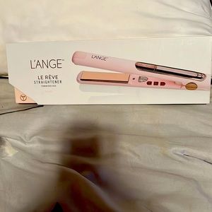 Le Reve titanium Rose Gold hair straightner never used